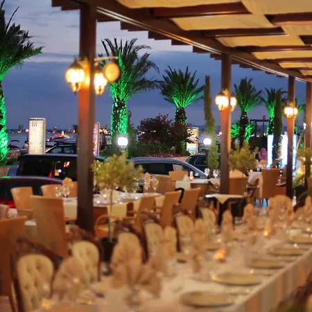 Palace Marina Dinevi ホテル 5*