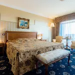 ホテル Palace Marina Dinevi