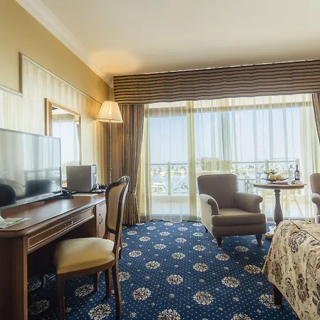 Palace Marina Dinevi Hotel 5*