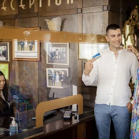 Hotel Palace Marina Dinevi 5*