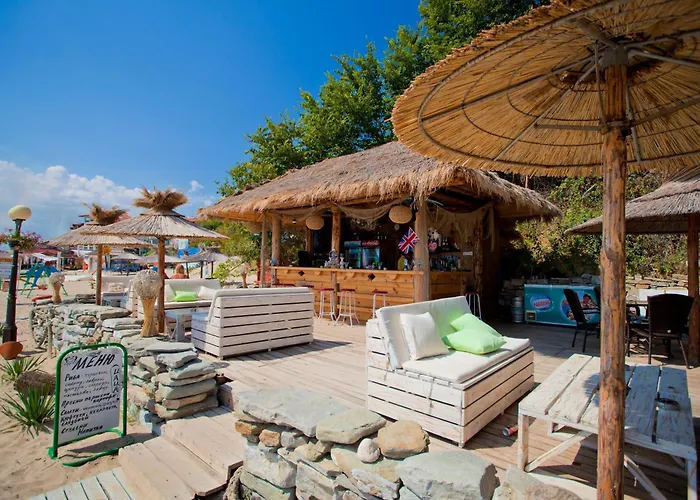 Palace Marina Dinevi