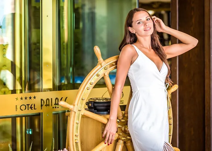 Hotel Palace Marina Dinevi 5*