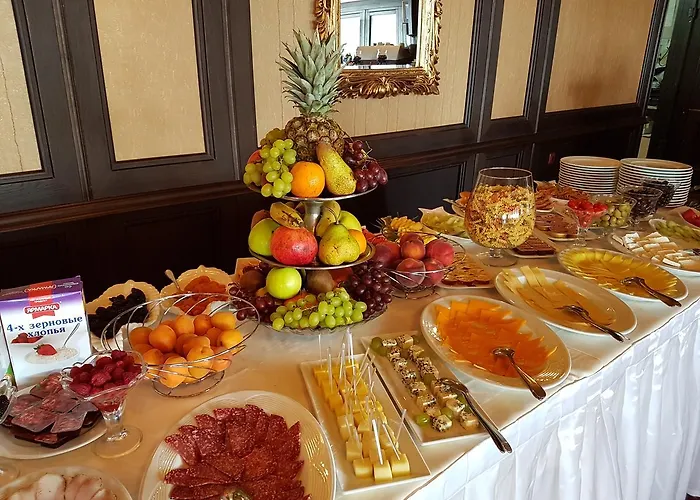 Hotel Palace Marina Dinevi 5*