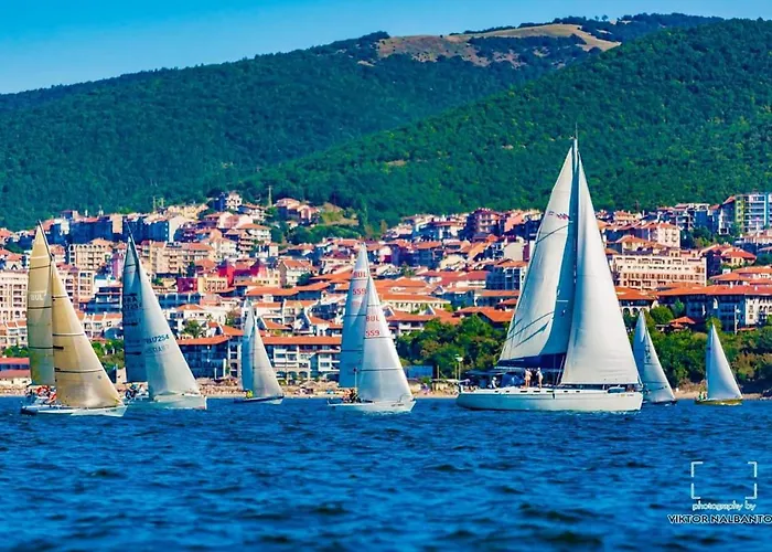 Palace Marina Dinevi